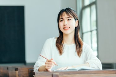 <strong>言語聴覚士の</strong><strong>2</strong><strong>年制学校の学費はいくら？</strong>